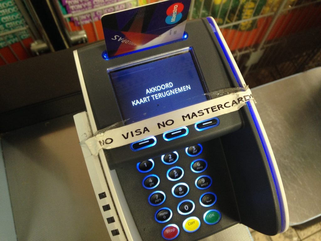 Почему в Голландии возникают проблемы с картами MasterCard и Visa?