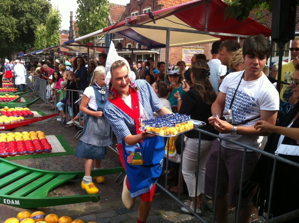 Сырный рынок в Эдаме
