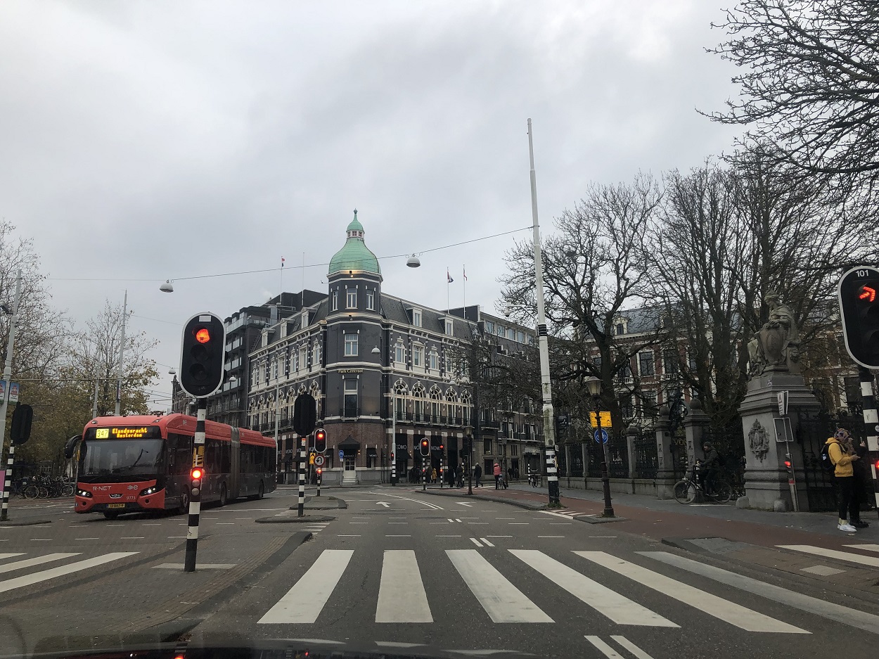 Парковка в Амстердаме