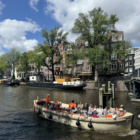 Амстердам по каналам в лодке