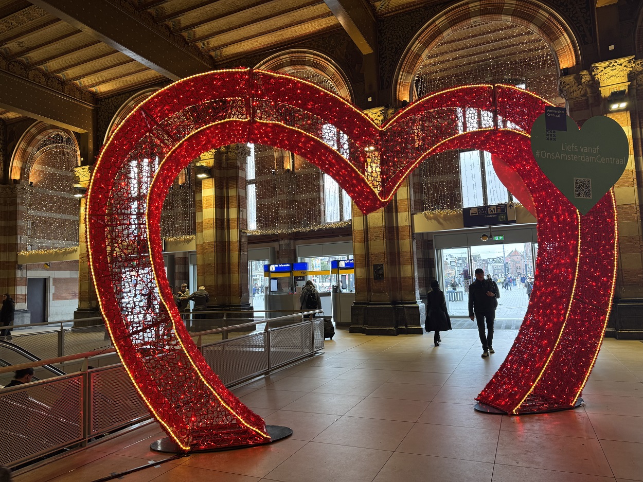 Как работают музеи Амстердама на Рождество и Новый год